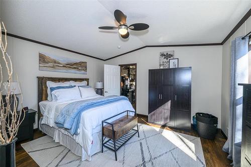 87 Springwood Drive, Winnipeg, MB - Indoor Photo Showing Bedroom