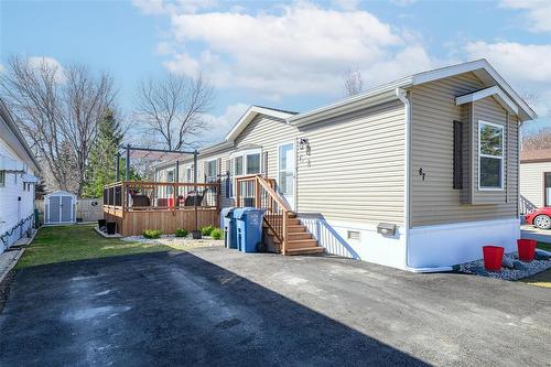 87 Springwood Drive, Winnipeg, MB - Outdoor