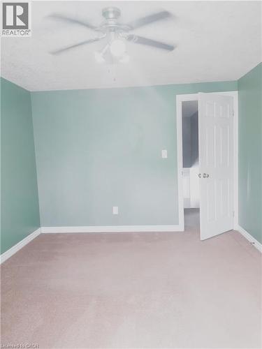 Image quality insufficient for description - 569 Activa Avenue, Kitchener, ON - Indoor Photo Showing Other Room