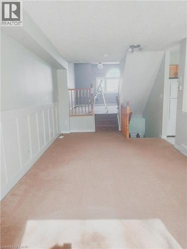 569 Activa Avenue, Kitchener, ON - Indoor Photo Showing Other Room