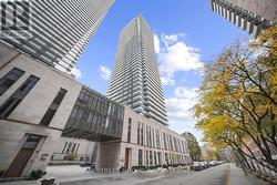 2910 - 65 ST MARY STREET Toronto, ON M5S 0A6