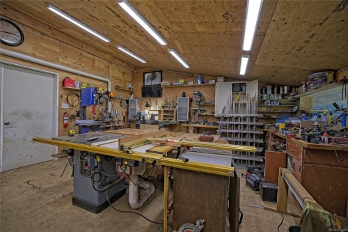 378 Rainbow Rd, Salt Spring, BC 