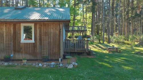 378 Rainbow Rd, Salt Spring, BC 