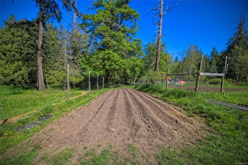 378 Rainbow Rd, Salt Spring, BC 