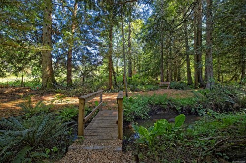 378 Rainbow Rd, Salt Spring, BC 