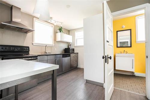 490 Spence St, Winnipeg, MB 