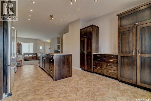 6343 Hird Crescent, Regina, SK - Indoor