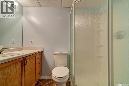 6343 Hird Crescent, Regina, SK - Indoor Photo Showing Bathroom