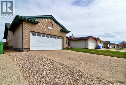 6343 Hird Crescent, Regina, SK - Outdoor With Exterior