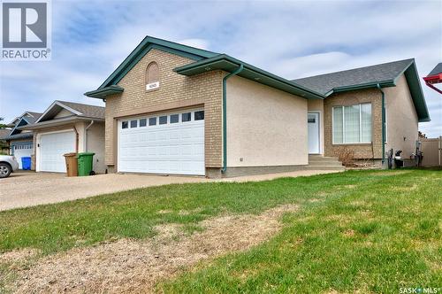 6343 Hird Crescent, Regina, SK - Outdoor