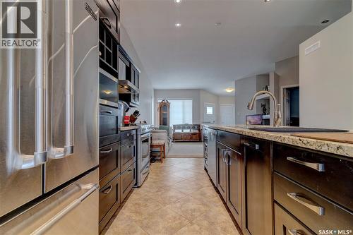 6343 Hird Crescent, Regina, SK - Indoor Photo Showing Kitchen