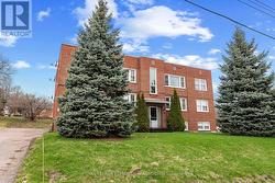 222 BELMONT AVENUE Pembroke, ON K8A 2C5