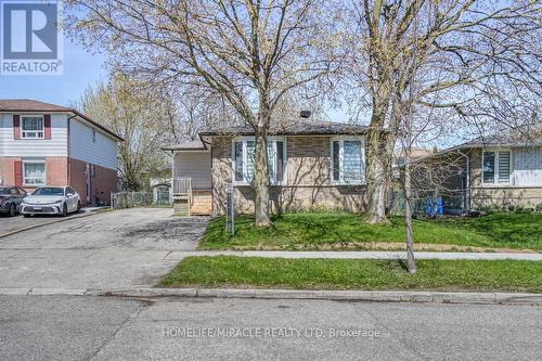 40 Reigate Avenue, Brampton, ON - Outdoor