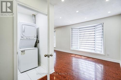 40 Reigate Avenue, Brampton, ON - Indoor Photo Showing Laundry Room