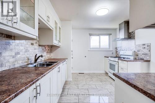 40 Reigate Avenue, Brampton, ON - Indoor Photo Showing Kitchen With Double Sink