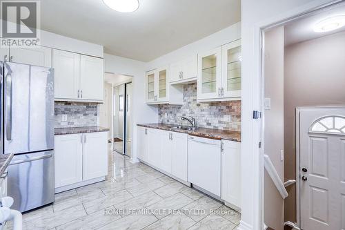 40 Reigate Avenue, Brampton, ON - Indoor Photo Showing Kitchen With Double Sink