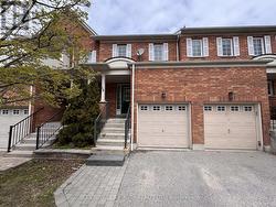 18 - 18 SPRUCEDALE WAY Whitby, ON L1N 9T8