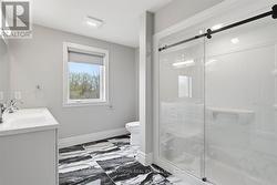 Primary ensuite bathroom - 