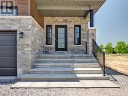 A - 906 CHABLIS CRESCENT Russell, ON K0A 1W0