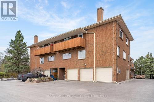8 - 108 STRATAS COURT  Ottawa, ON K2L 3K4