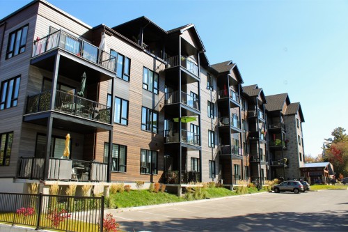 Vue d'ensemble - 212-147 Rue Morin, Sainte-Adèle, QC - Outdoor With Facade