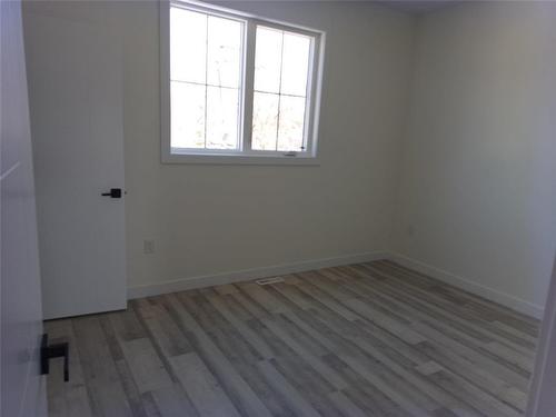 691 Fleet Avenue, Winnipeg, MB - Indoor Photo Showing Other Room