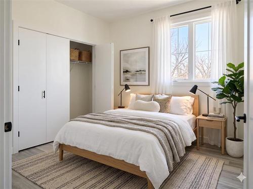 691 Fleet Avenue, Winnipeg, MB - Indoor Photo Showing Bedroom