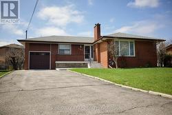 163 FLORADALE DRIVE  Mississauga, ON L5B 1G2