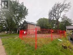 226 MARTIN GROVE ROAD Toronto, ON M9B 4L4