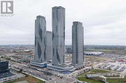 1807 - 8 Interchange Way, Vaughan, ON - Outdoor With Facade