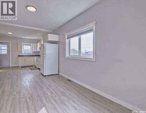 204 2Nd Avenue W, Biggar, SK - Indoor