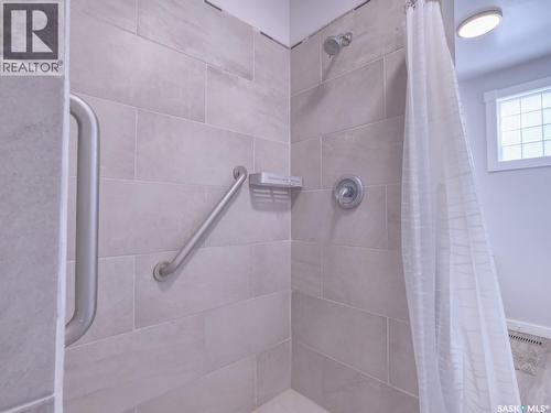 204 2Nd Avenue W, Biggar, SK - Indoor Photo Showing Bathroom