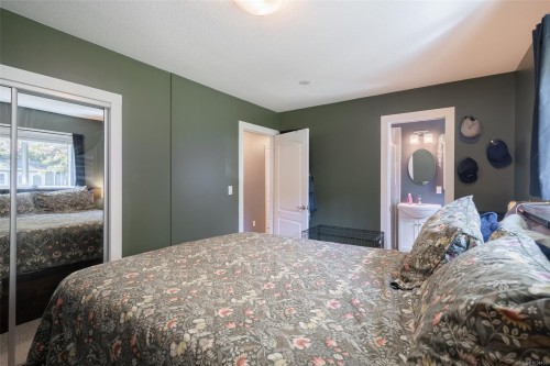 502 Davis Rd, Ladysmith, BC 