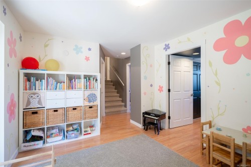 502 Davis Rd, Ladysmith, BC 