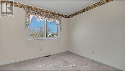 1626 Blohm Drive, Ottawa, ON - Indoor Photo Showing Other Room