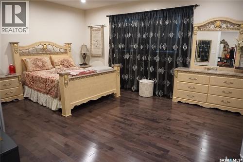 319 Roy Crescent, Saskatoon, SK - Indoor Photo Showing Bedroom