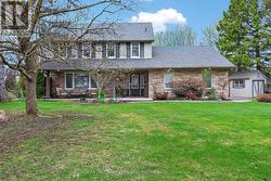 8 GRANT COURT East Gwillimbury, ON L0G 1R0