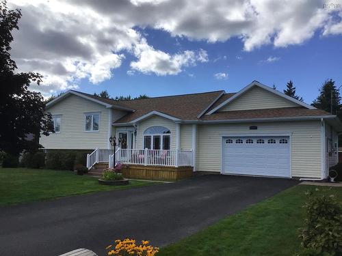 2 Willis Avenue, Coxheath, NS 