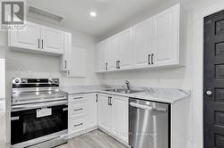 UPPER - 96 FOREST AVENUE  St. Thomas, ON N5R 2J5