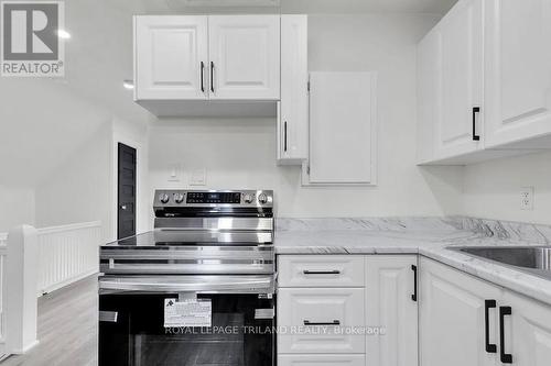Upper - 96 Forest Avenue, St. Thomas, ON - Indoor Photo Showing Kitchen