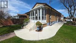 25 CHANDLIER DRIVE Toronto, ON M1G 1Z1