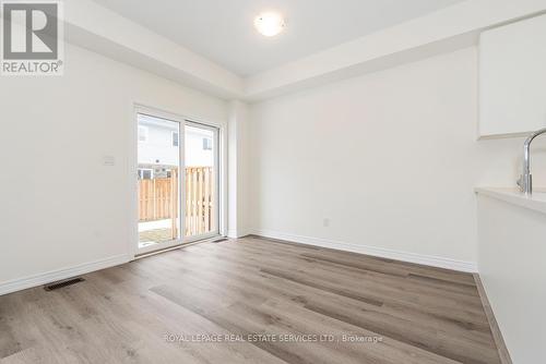 18 Jellicoe Court, Hamilton, ON - Indoor Photo Showing Other Room