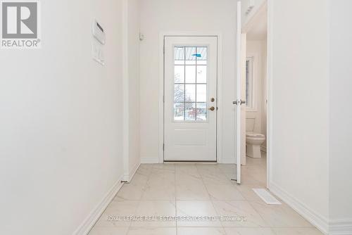 18 Jellicoe Court, Hamilton, ON - Indoor Photo Showing Other Room