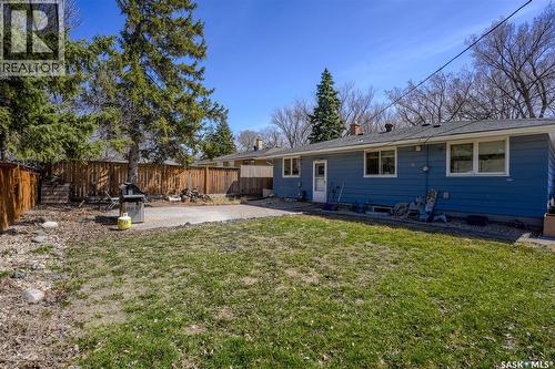 1812 Grant Drive, Regina, SK - Outdoor