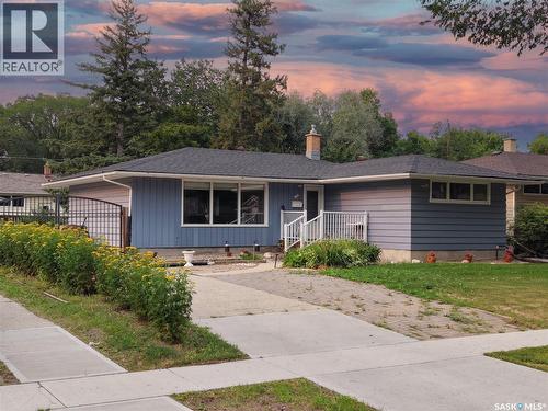 1812 Grant Drive, Regina, SK - Outdoor