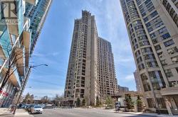 816 - 3880 DUKE OF YORK BOULEVARD Mississauga, ON L5B 4M7
