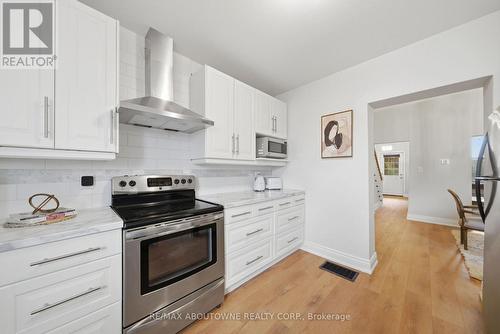 116 Bay Street N, Hamilton, ON - Indoor Photo Showing Kitchen