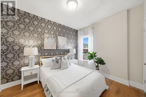 116 Bay Street N, Hamilton, ON - Indoor Photo Showing Bedroom