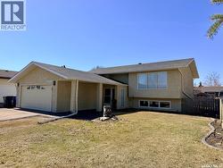 11337 Clark DRIVE  North Battleford, SK S9A 3P5
