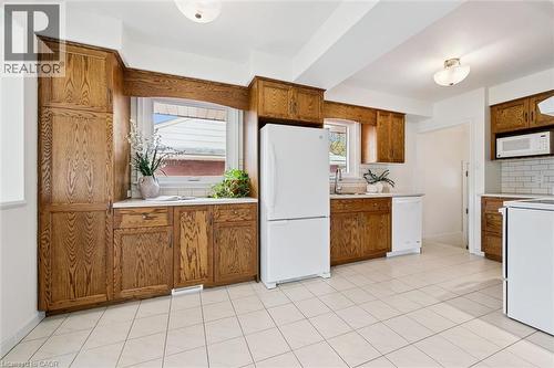 194 Franklin Street S, Kitchener, ON - Indoor Photo Showing Kitchen